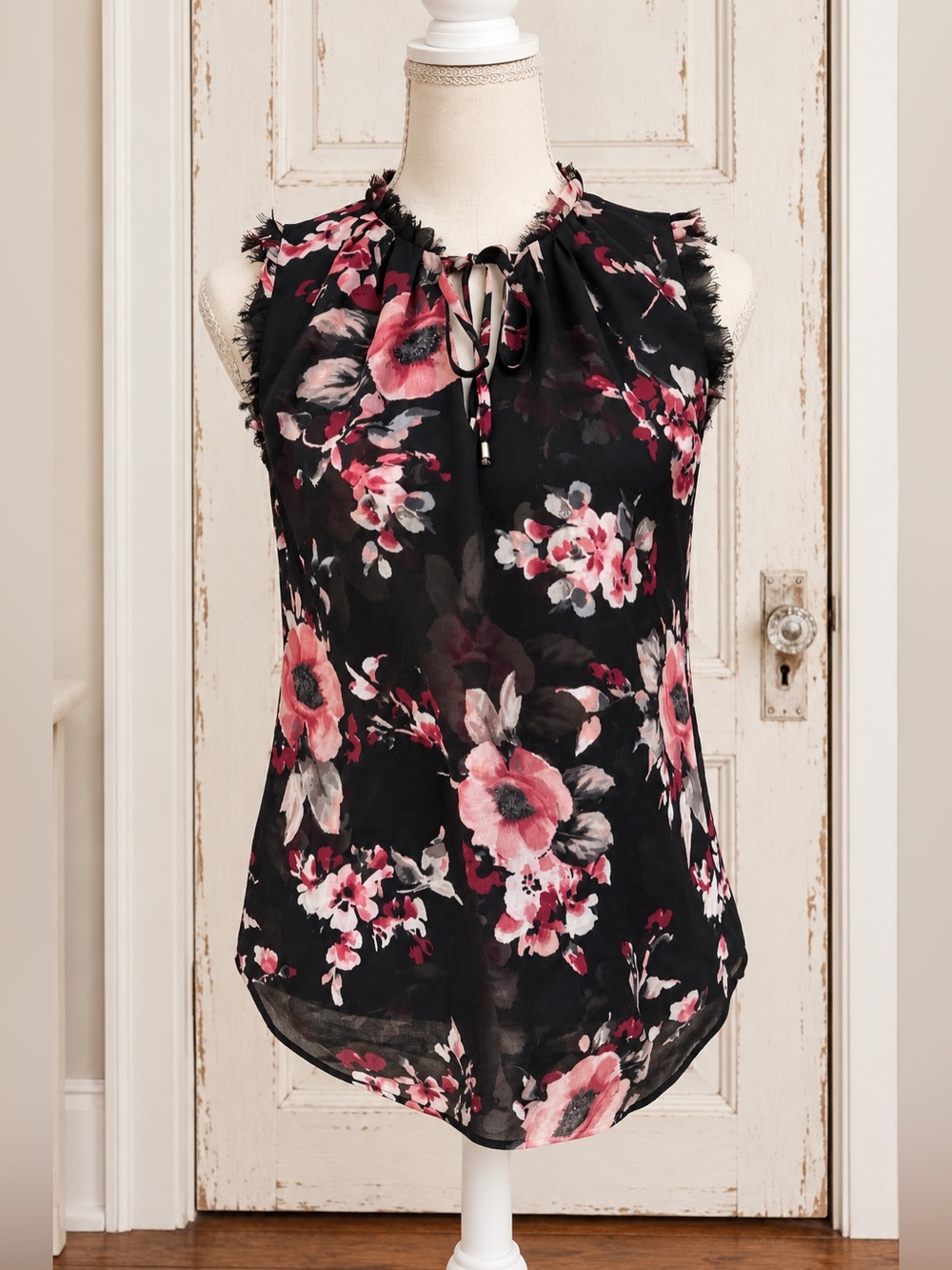 White House Black Market Black Floral Sleeveless Tie-Neck Blouse
